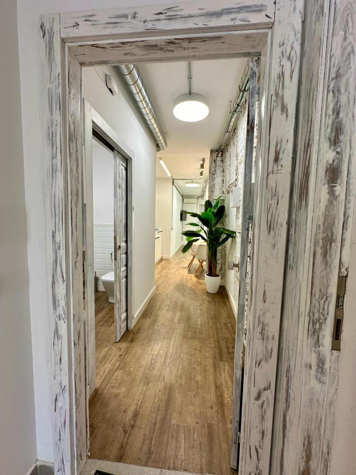 Apartamentos Carolina By Gaiarooms レオン エクステリア 写真