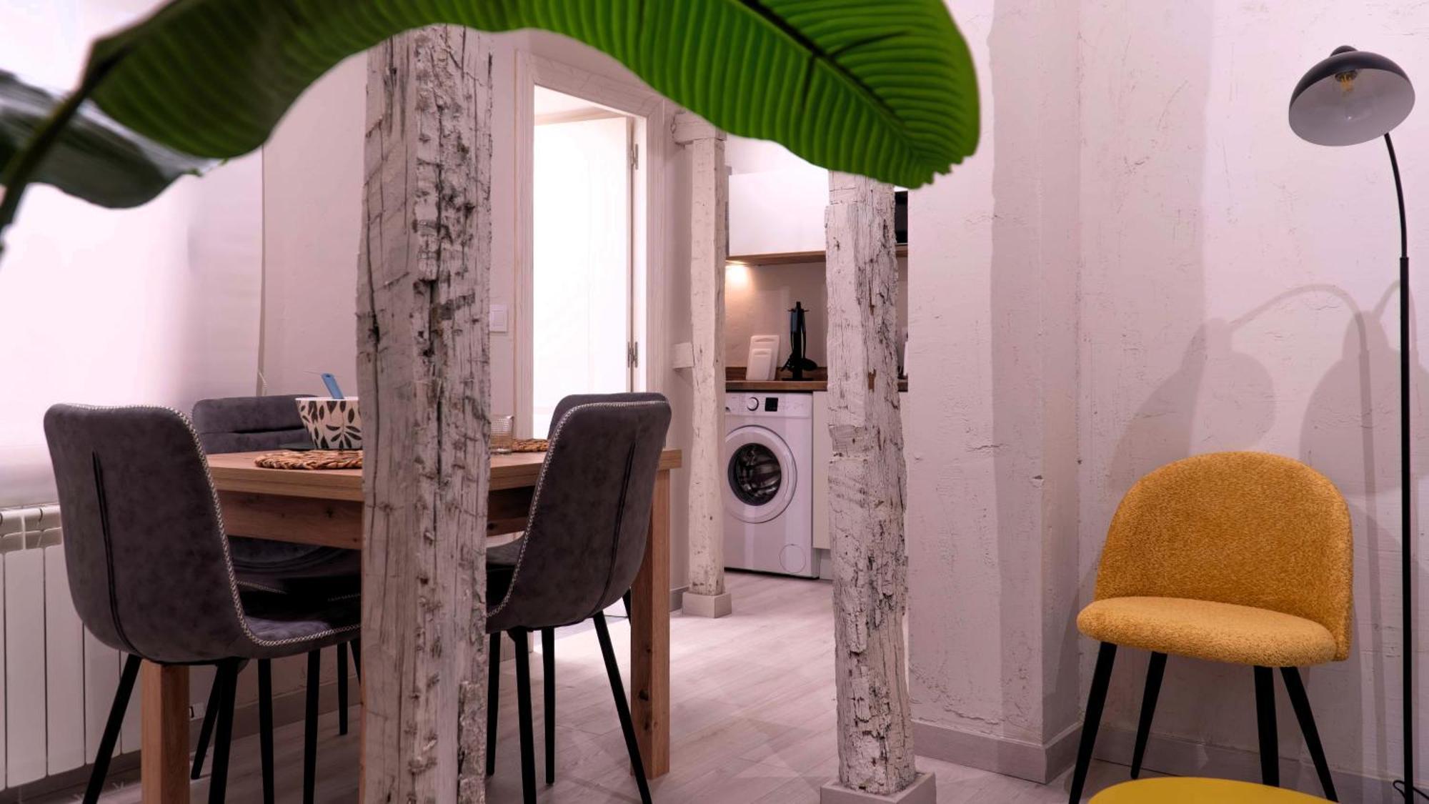 Apartamentos Carolina By Gaiarooms レオン エクステリア 写真